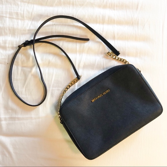 Michael Kors Large Saffiano Leather Crossbody bag - Picture 2 of 3